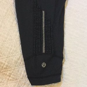 Lululemon crops